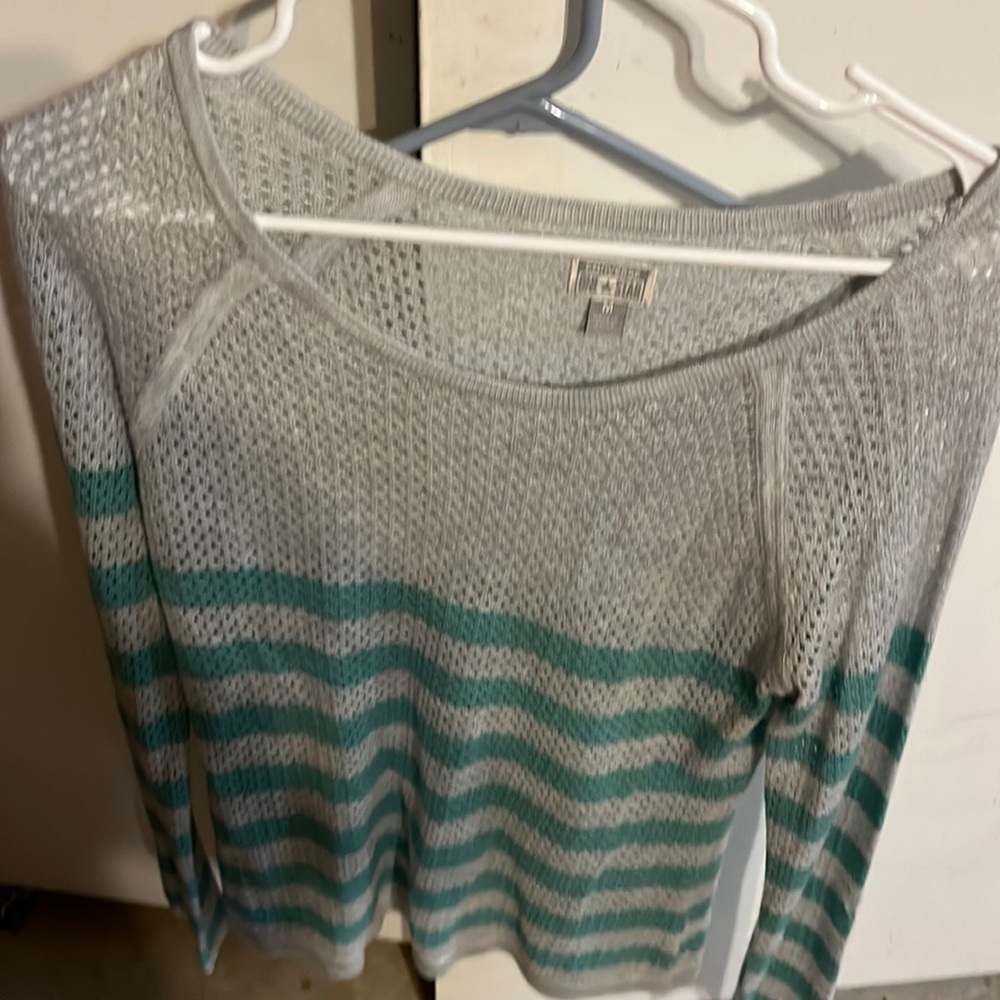 M Converse women’s blouse